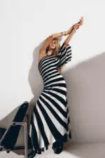 Vestido Diagonal com Volume - Imagem 4